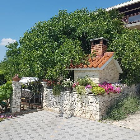 Apartment Adis Σίμπενικ Εξωτερικό φωτογραφία