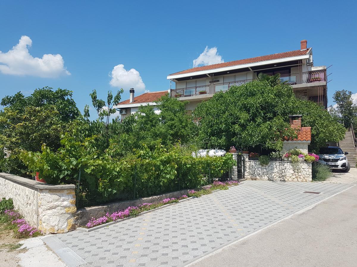 Apartment Adis Σίμπενικ Εξωτερικό φωτογραφία